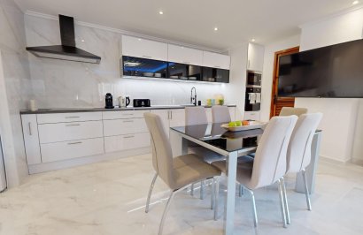 Resale - Apartamento - Torrevieja - Acequion