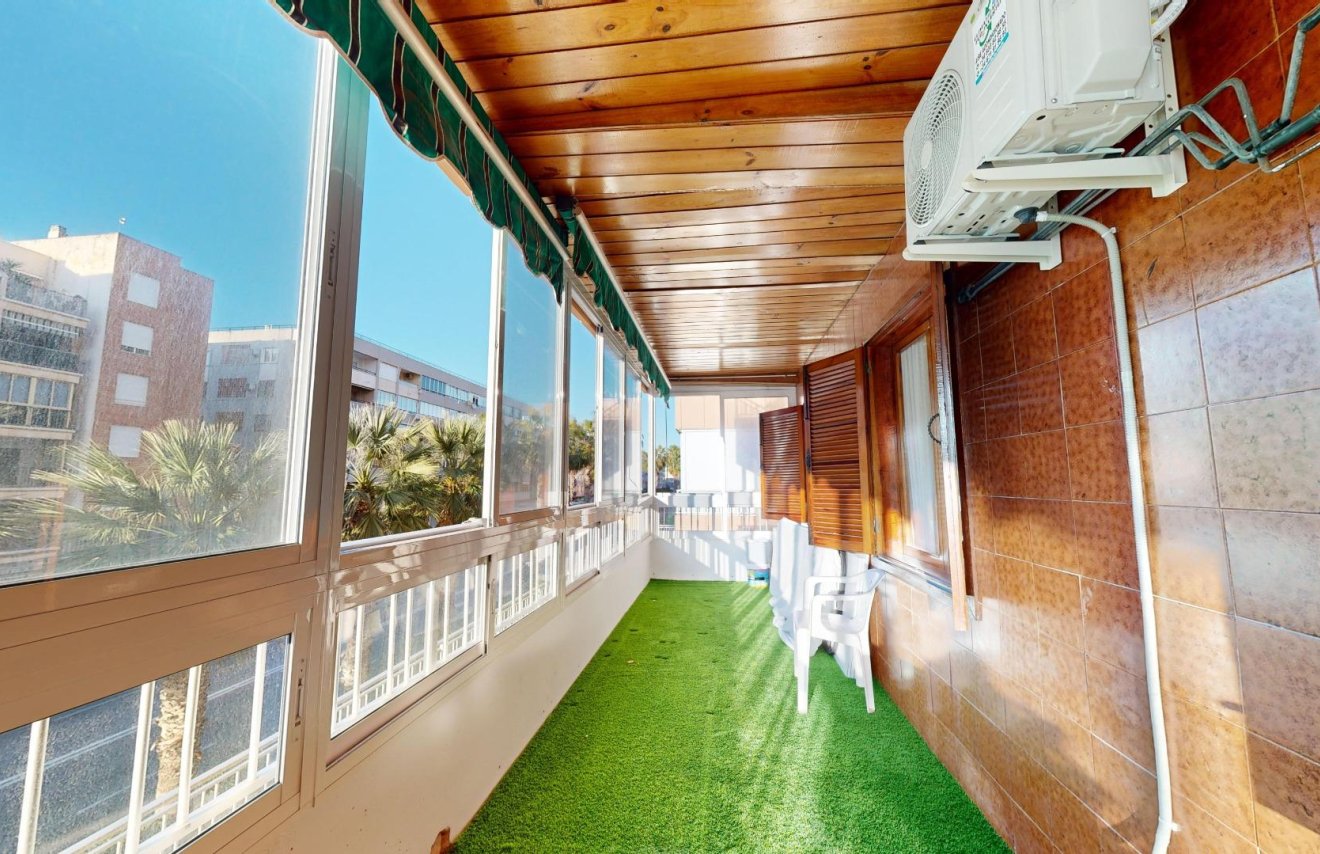 Resale - Apartamento - Torrevieja - Acequion