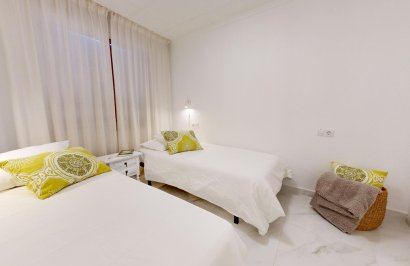 Resale - Apartamento - Torrevieja - Acequion