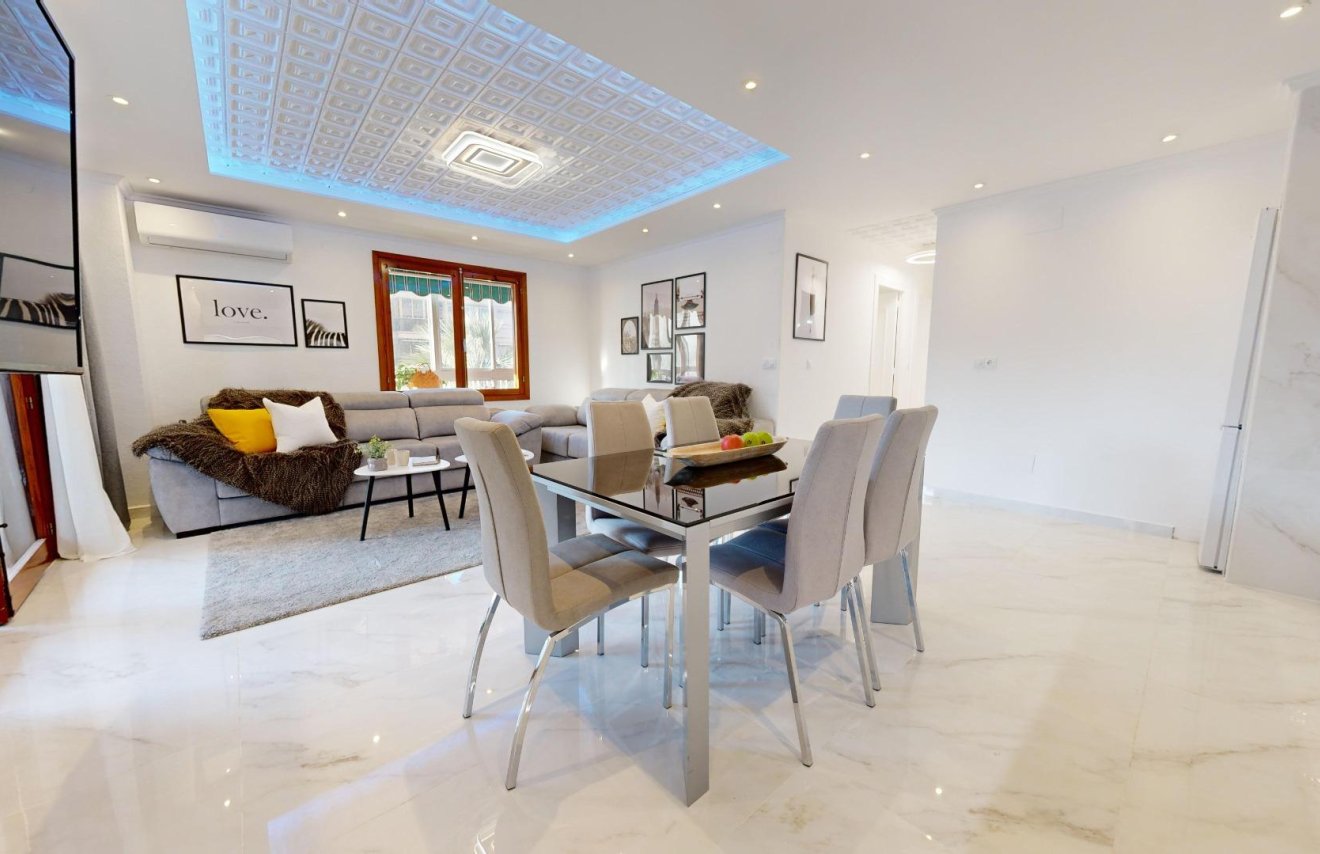 Resale - Apartamento - Torrevieja - Acequion