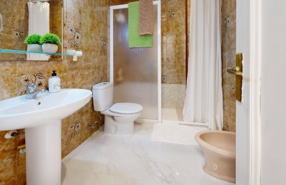 Resale - Apartamento - Torrevieja - Acequion