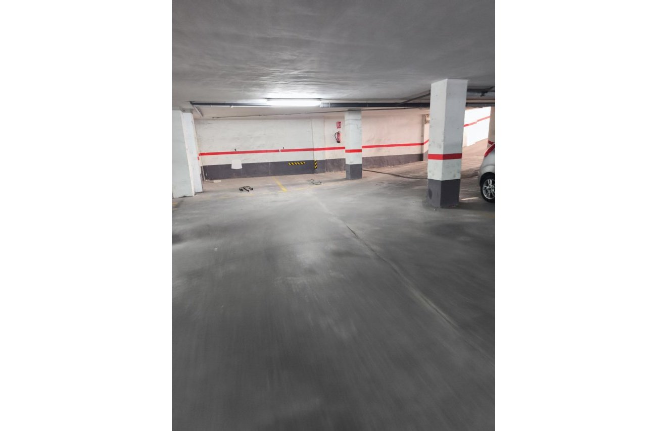 Resale - Garage - Torrevieja - Playa de los Locos