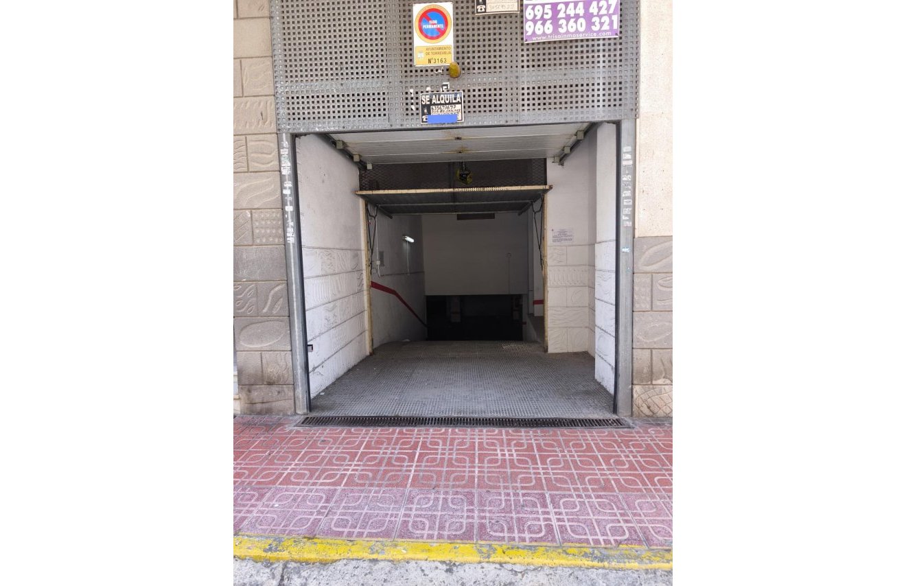 Resale - Garage - Torrevieja - Playa de los Locos
