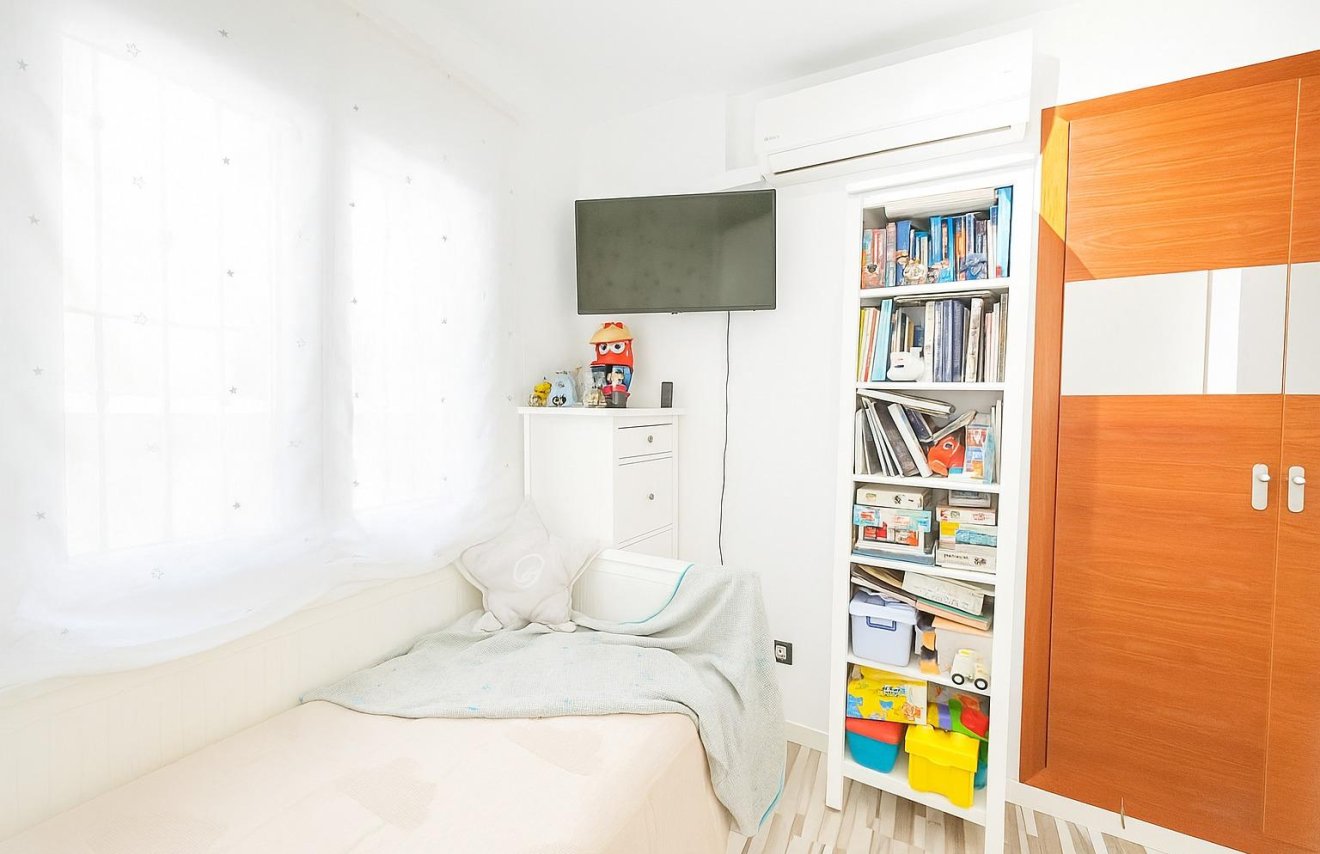 Revente - Bungalow - Torrevieja - Aguas nuevas 1