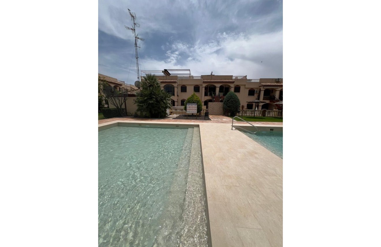 Revente - Bungalow - Torrevieja - Aguas nuevas 1