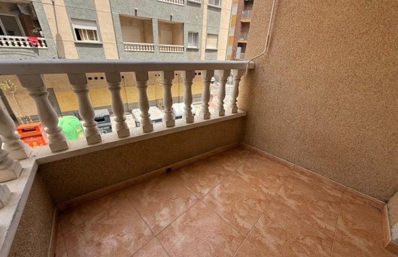 Reventa - Apartamento - Torrevieja - Playa del Cura