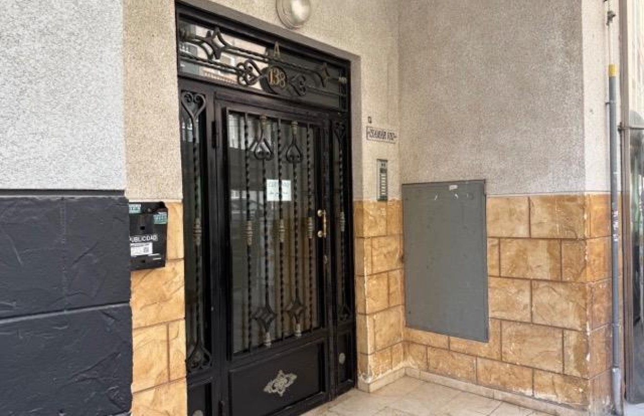 Reventa - Apartamento - Torrevieja - Playa del Cura