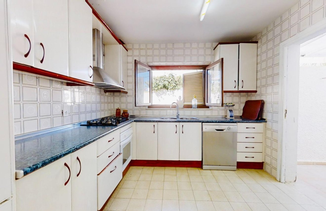 Resale - Villa - Cabo Roig - Costa blanca