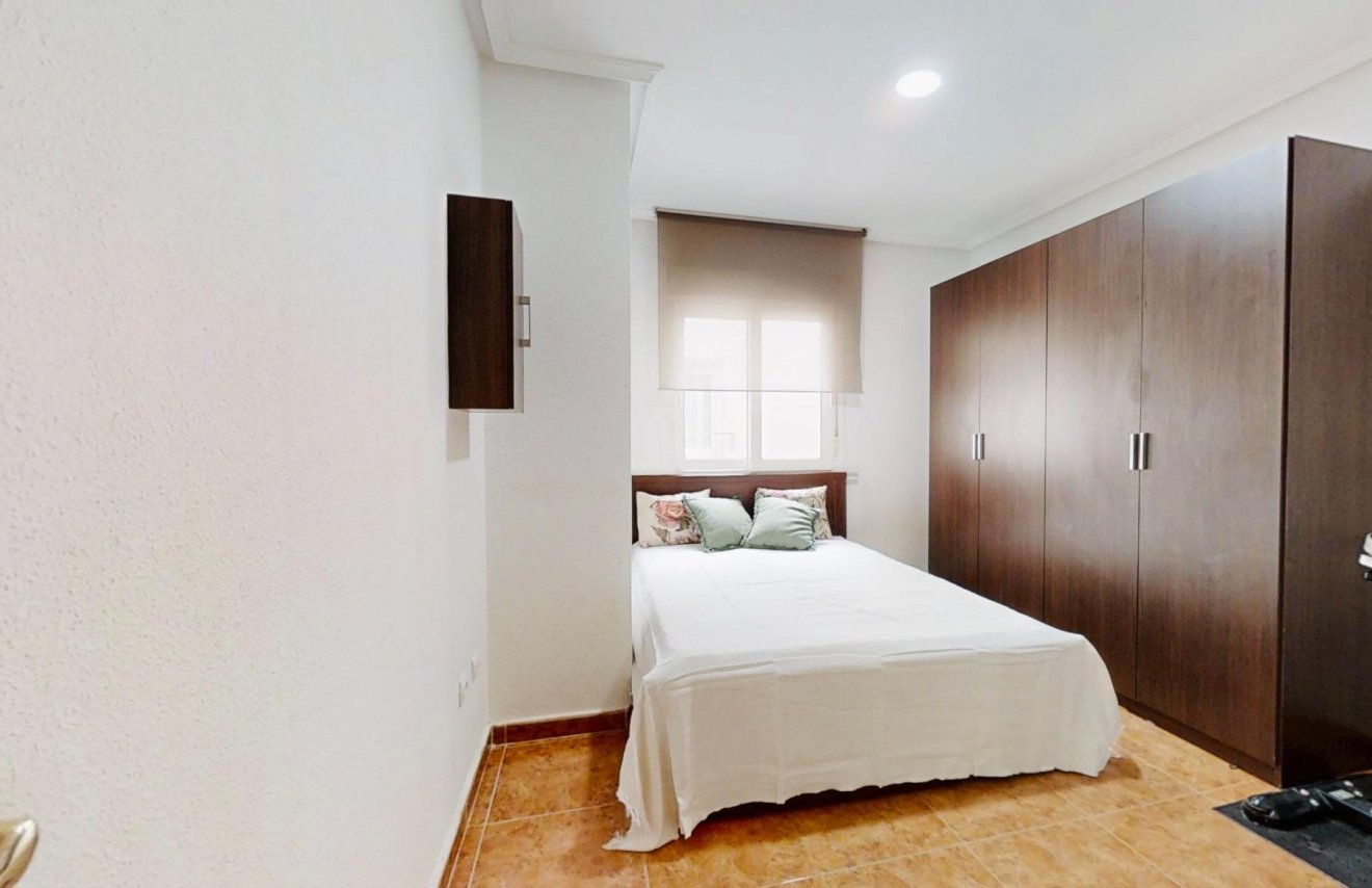 Resale - Piso - Torrevieja - Centro