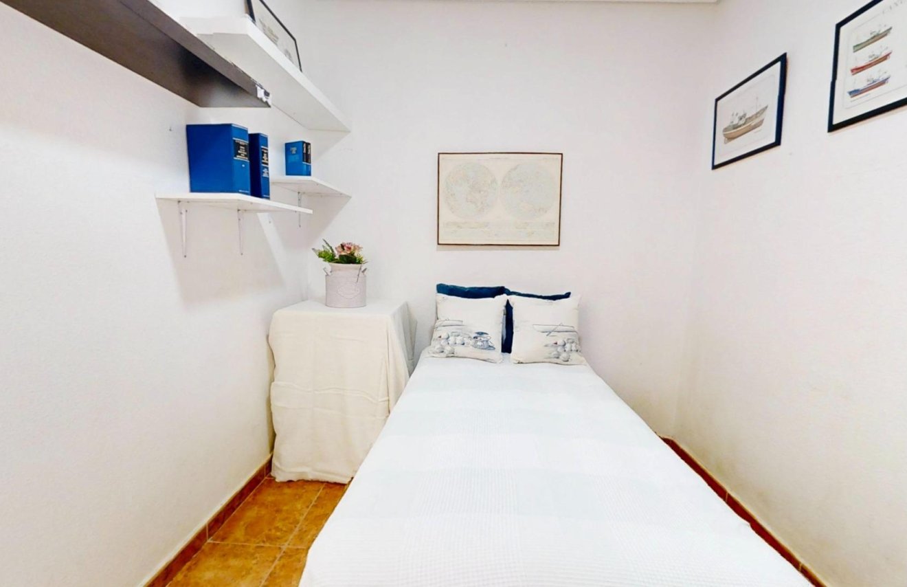 Resale - Piso - Torrevieja - Centro