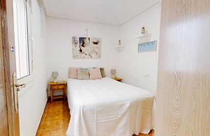 Resale - Piso - Torrevieja - Centro