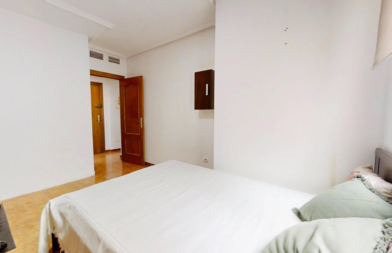 Resale - Piso - Torrevieja - Centro