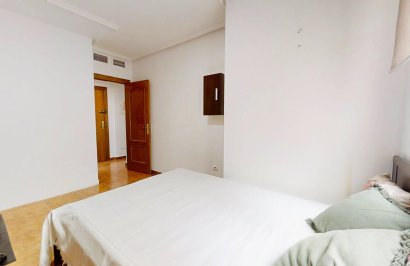 Resale - Piso - Torrevieja - Centro