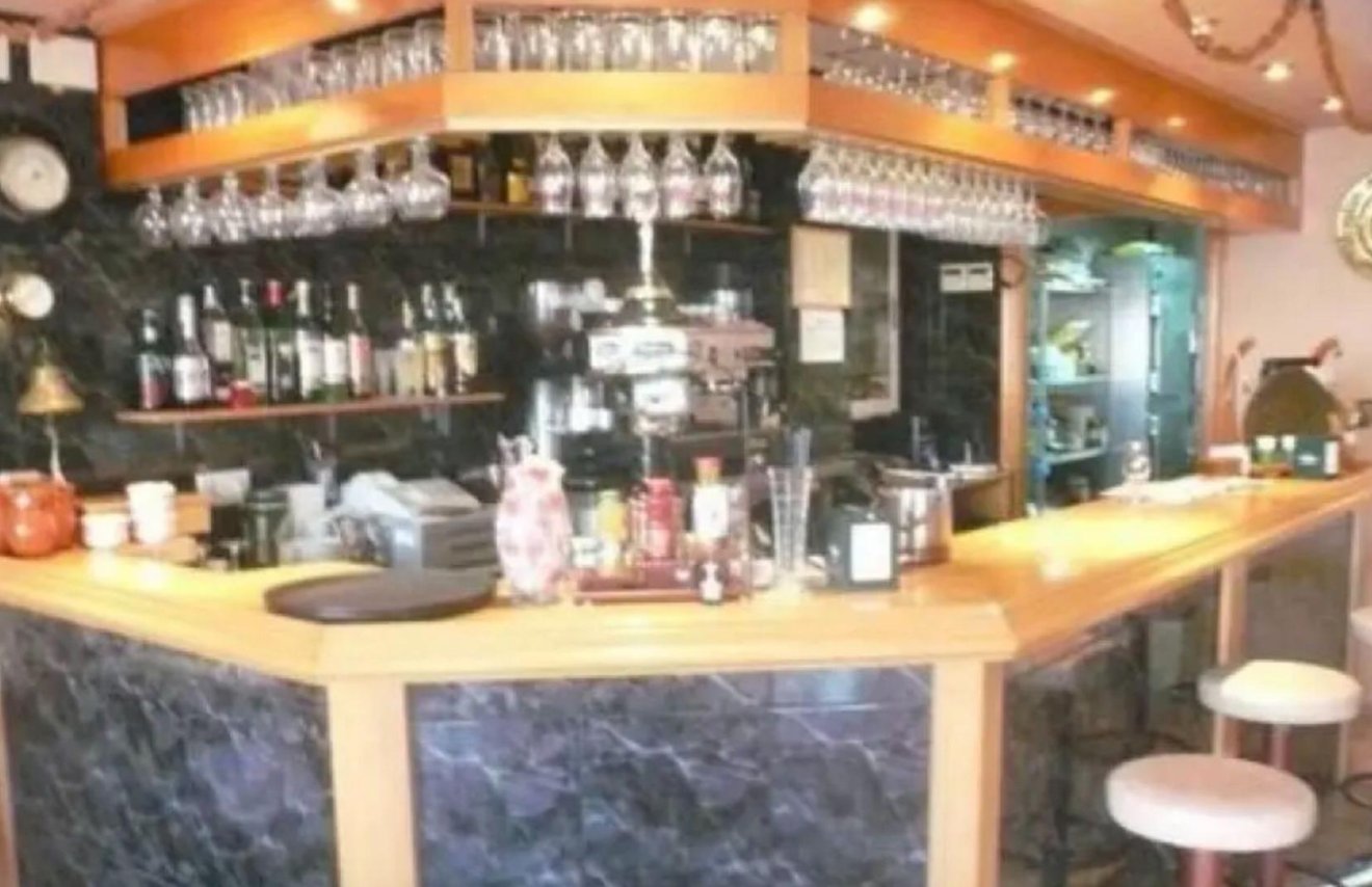 Revente - Local comercial - Torrevieja - Acequion