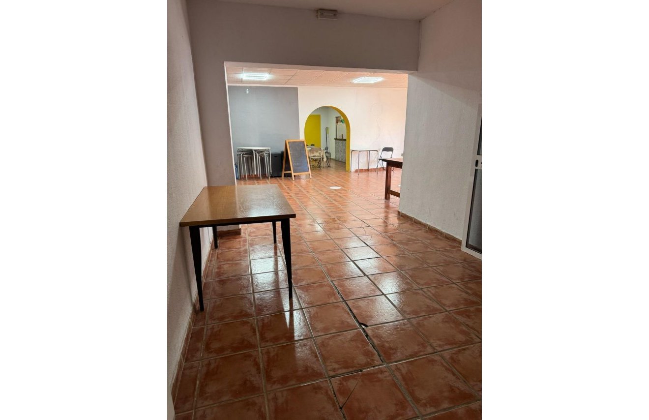 Revente - Local comercial - Torrevieja - Playa de los Locos