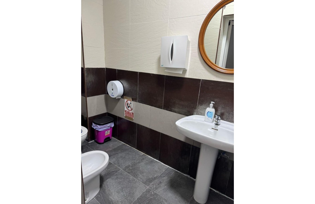 Revente - Local comercial - Torrevieja - Playa de los Locos