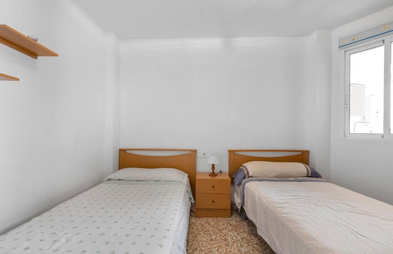 Resale - Apartamento - Torrevieja - torrevieja