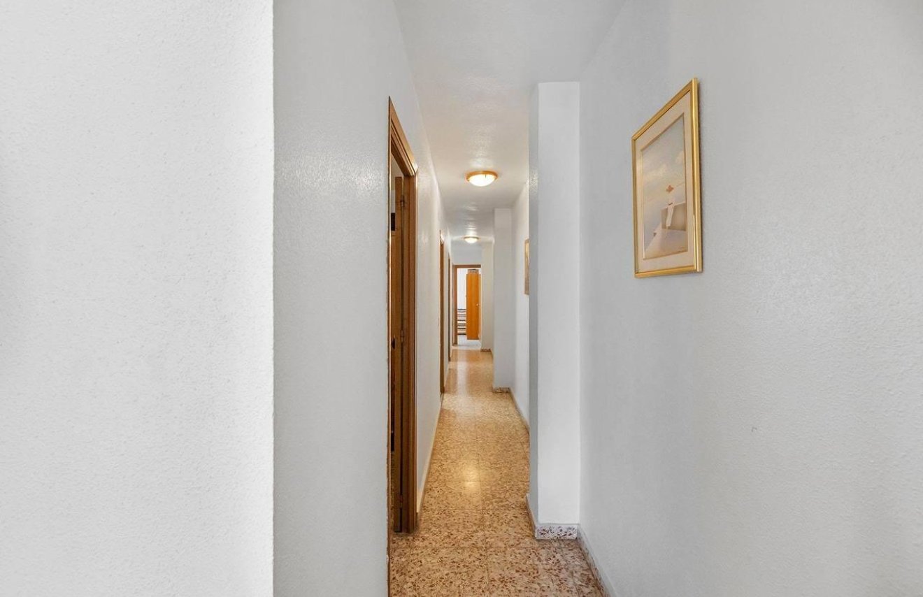 Resale - Apartamento - Torrevieja - torrevieja