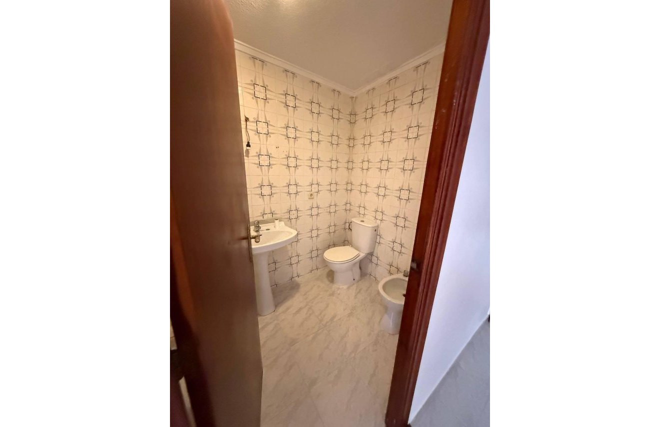 Revente - Apartamento - Torrevieja - Estacion de autobuses