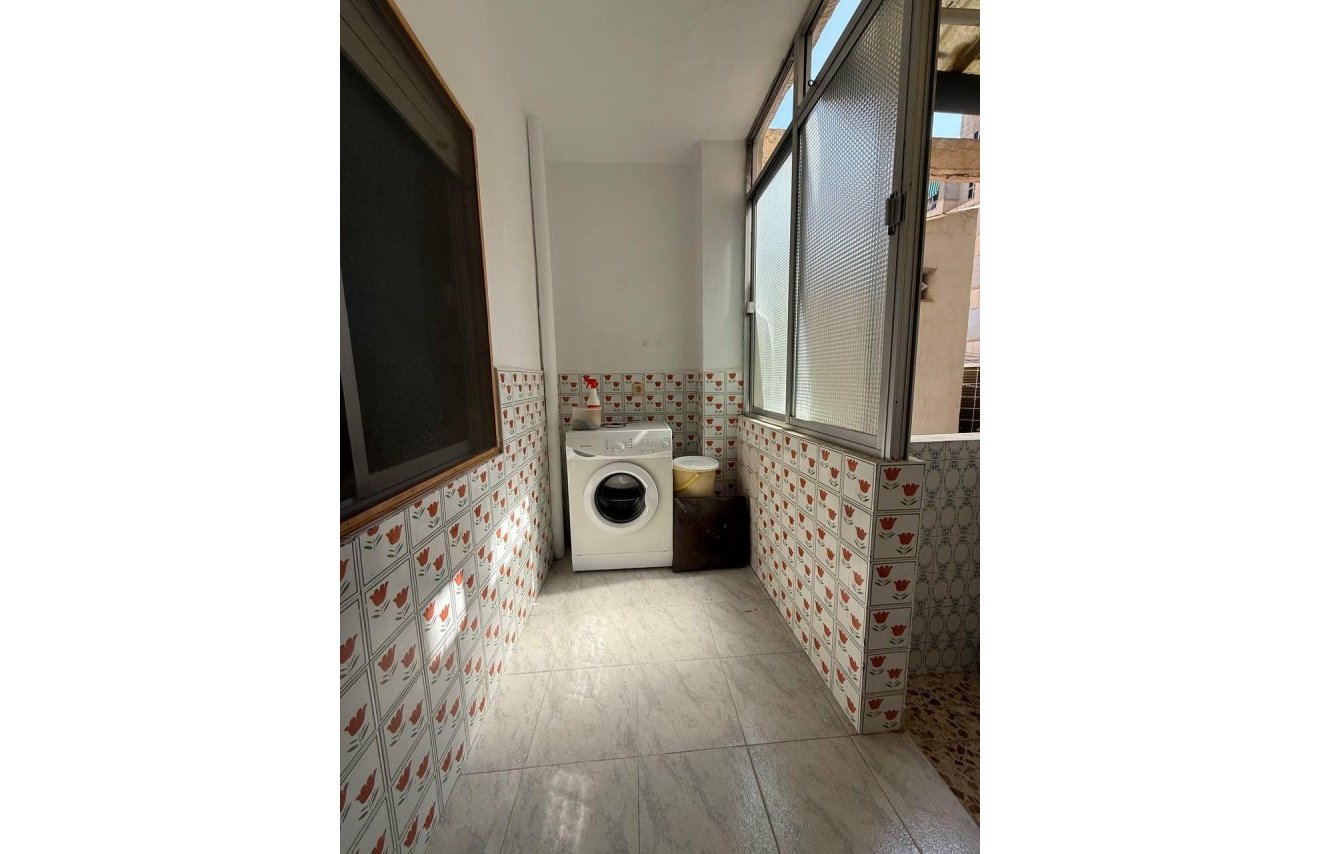 Revente - Apartamento - Torrevieja - Estacion de autobuses