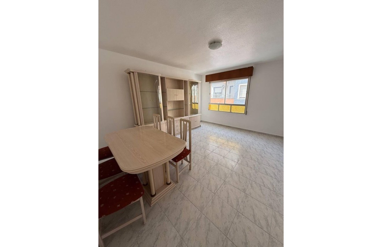 Revente - Apartamento - Torrevieja - Estacion de autobuses