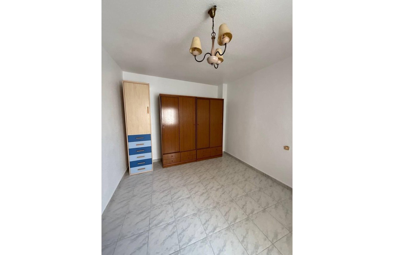 Revente - Apartamento - Torrevieja - Estacion de autobuses