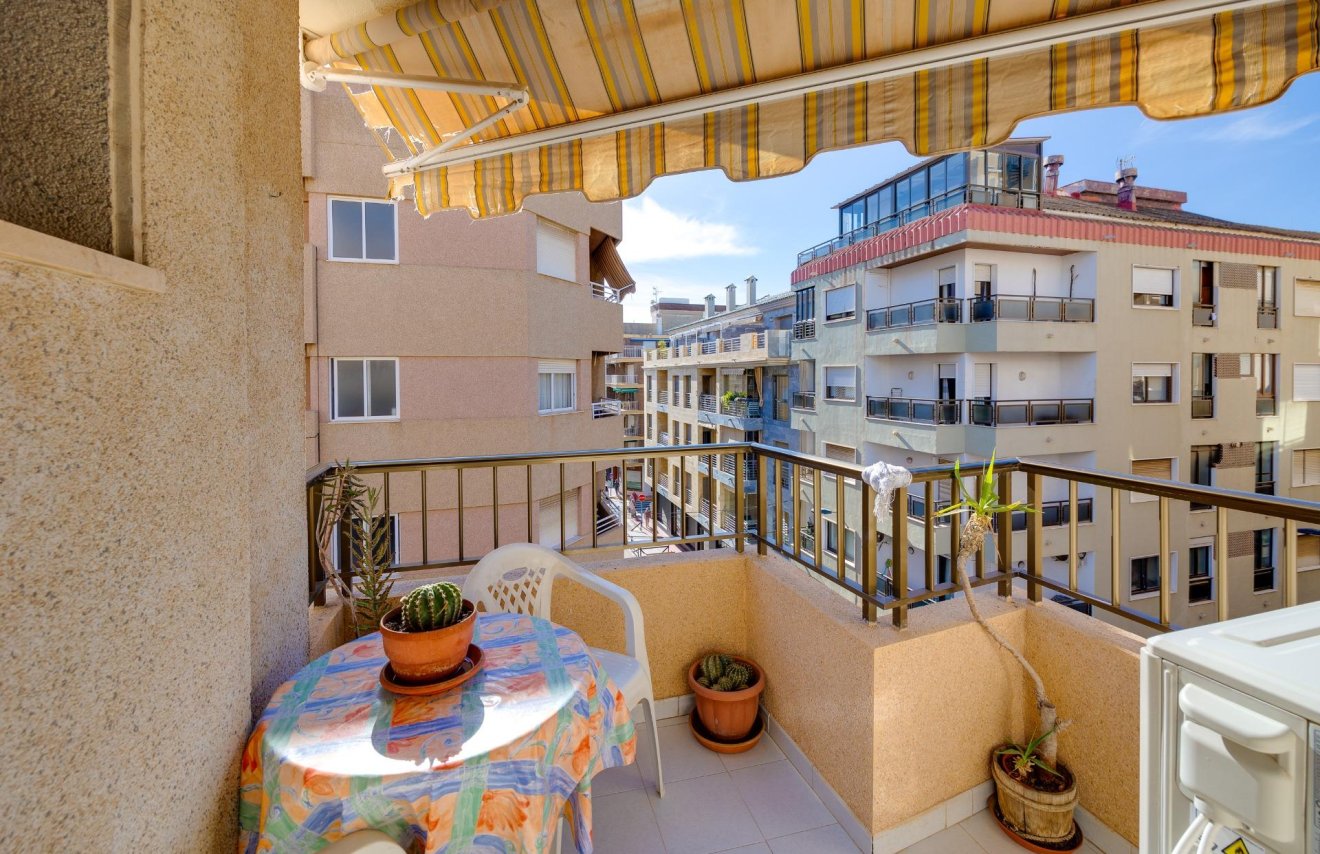 Reventa - Apartamento - Torrevieja - Las Piscinas Naturales