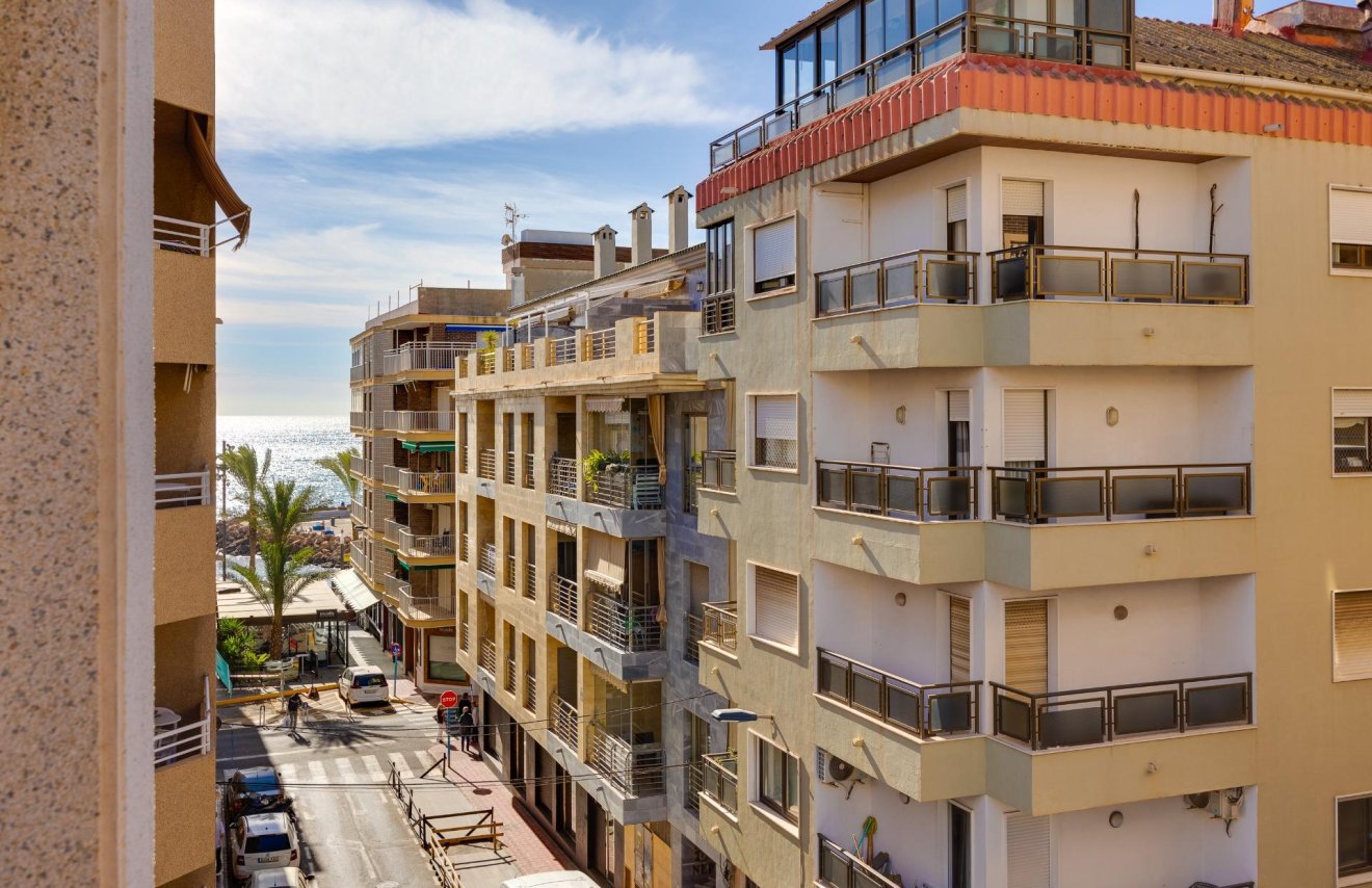 Reventa - Apartamento - Torrevieja - Las Piscinas Naturales