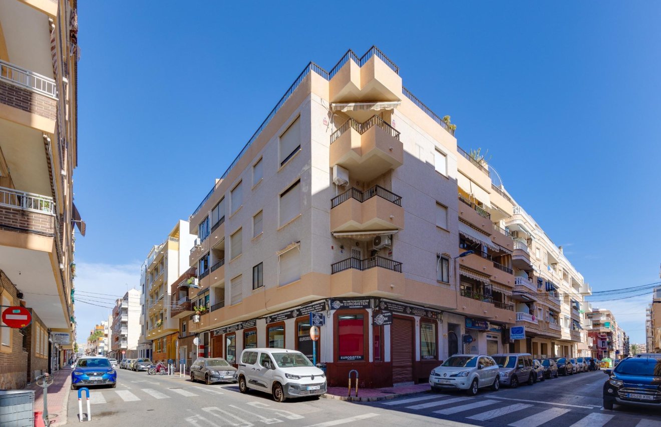 Reventa - Apartamento - Torrevieja - Las Piscinas Naturales