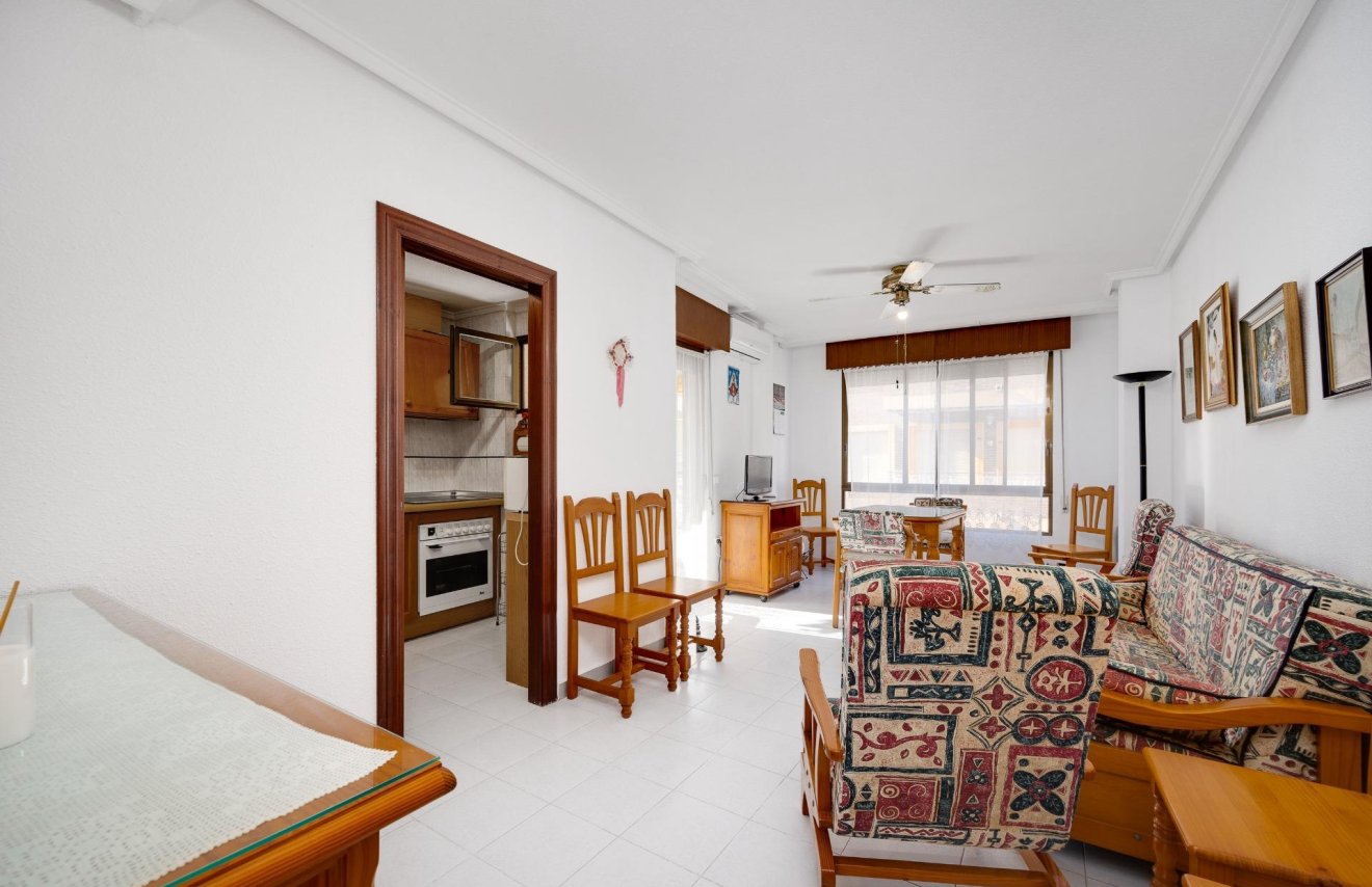 Reventa - Apartamento - Torrevieja - Las Piscinas Naturales