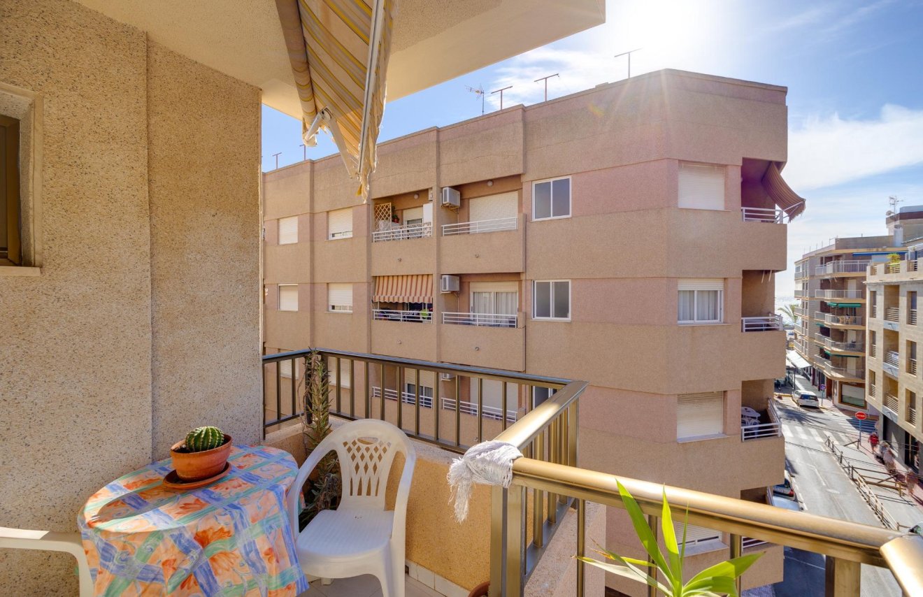 Reventa - Apartamento - Torrevieja - Las Piscinas Naturales
