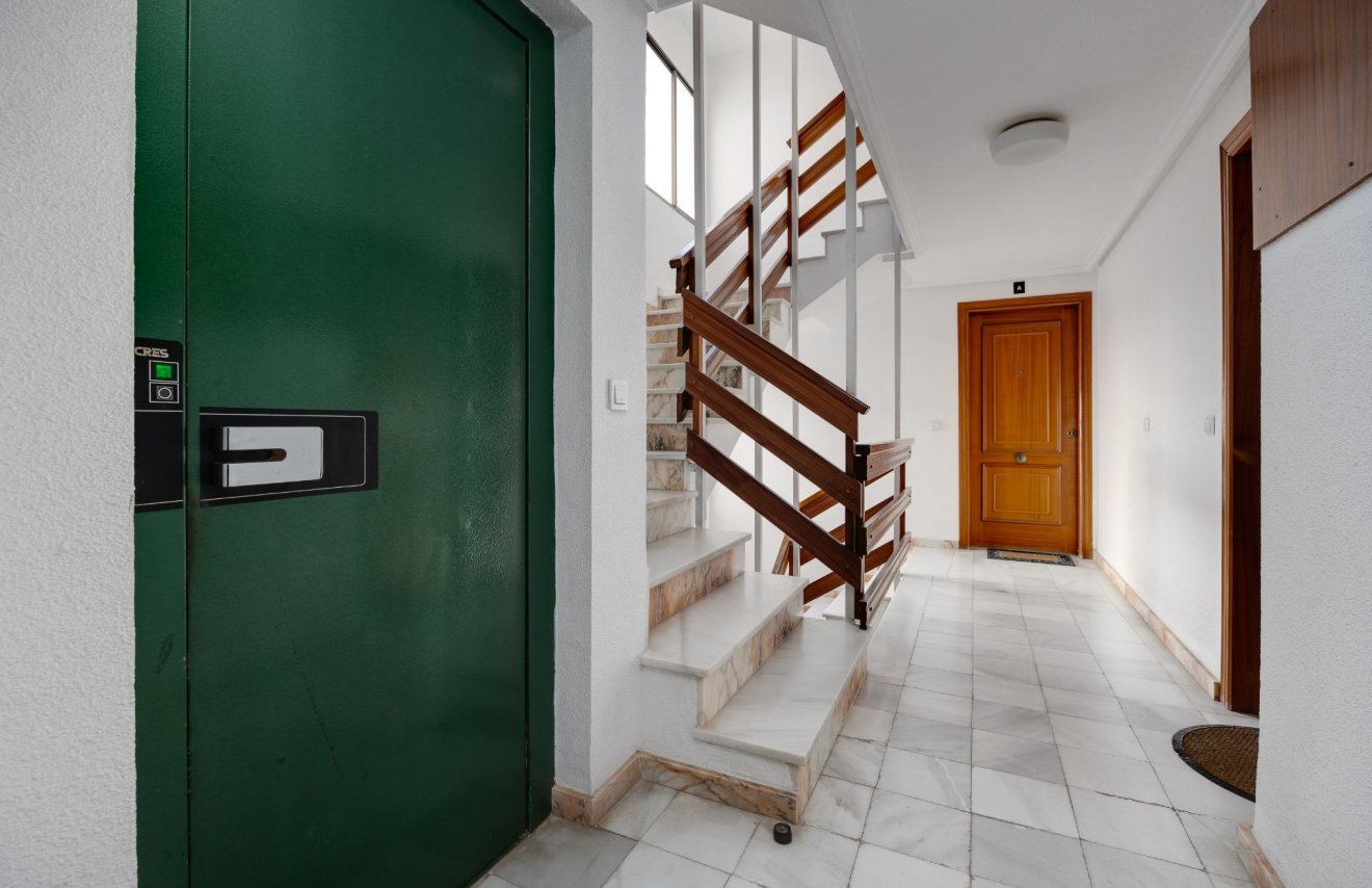 Reventa - Apartamento - Torrevieja - Las Piscinas Naturales