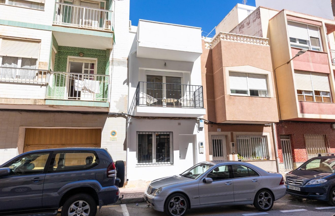 Revente - Casa Tipo Dúplex - Torrevieja - torrevieja