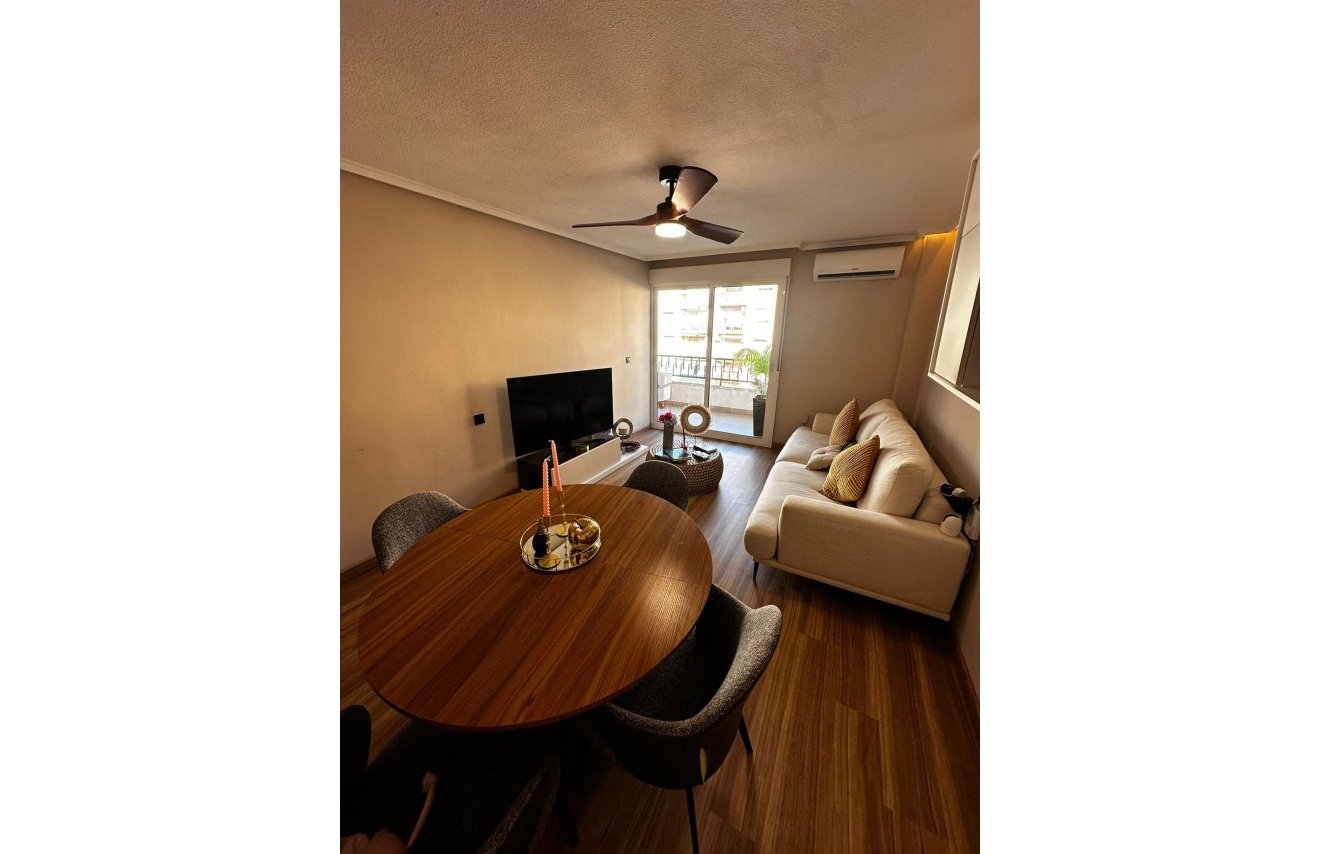 Reventa - Apartamento - Torrevieja - Acequion