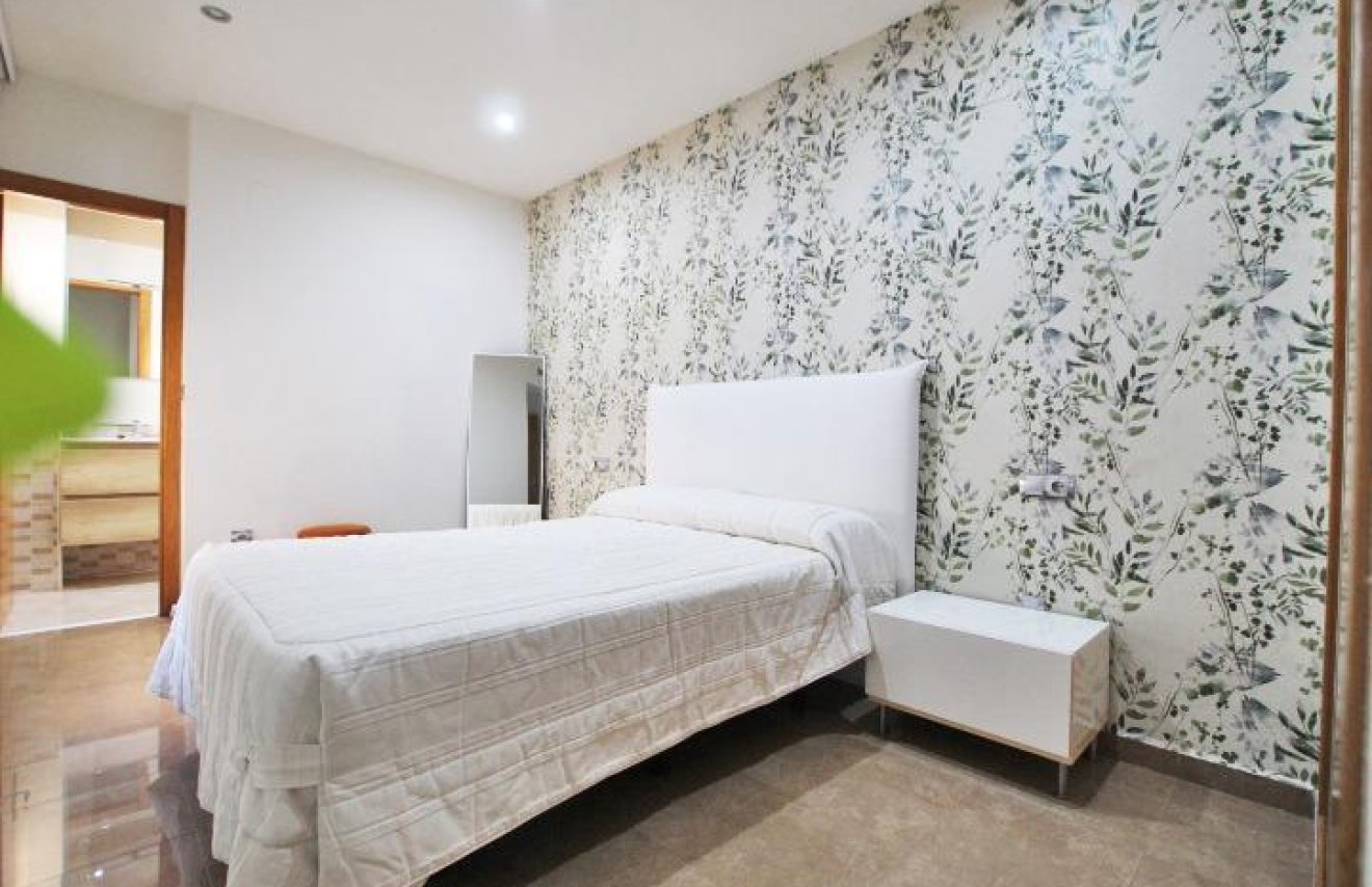 Alquiler a largo plazo - Apartamento - Guardamar del Segura - Pueblo