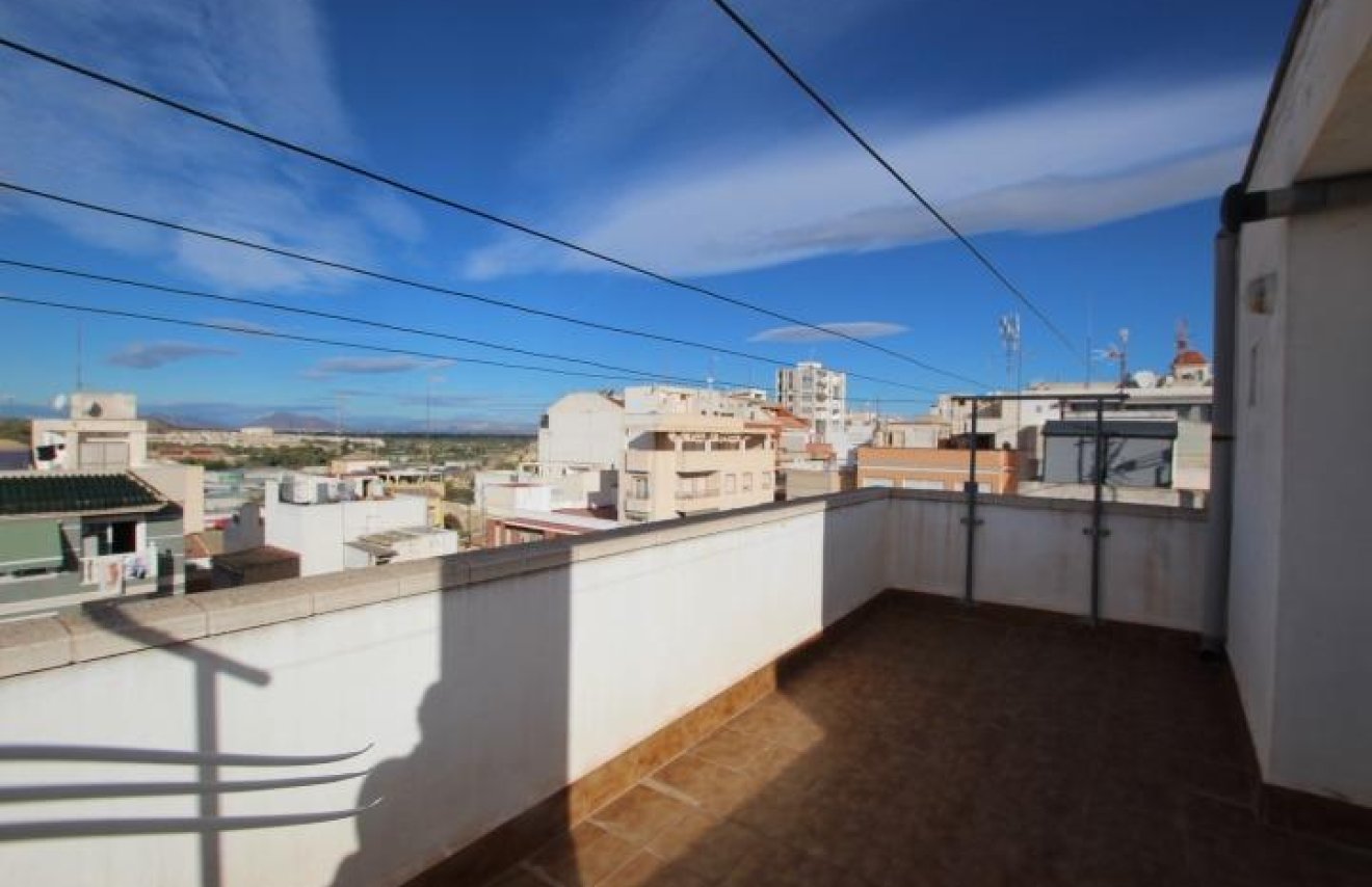 Alquiler a largo plazo - Apartamento - Guardamar del Segura - Pueblo