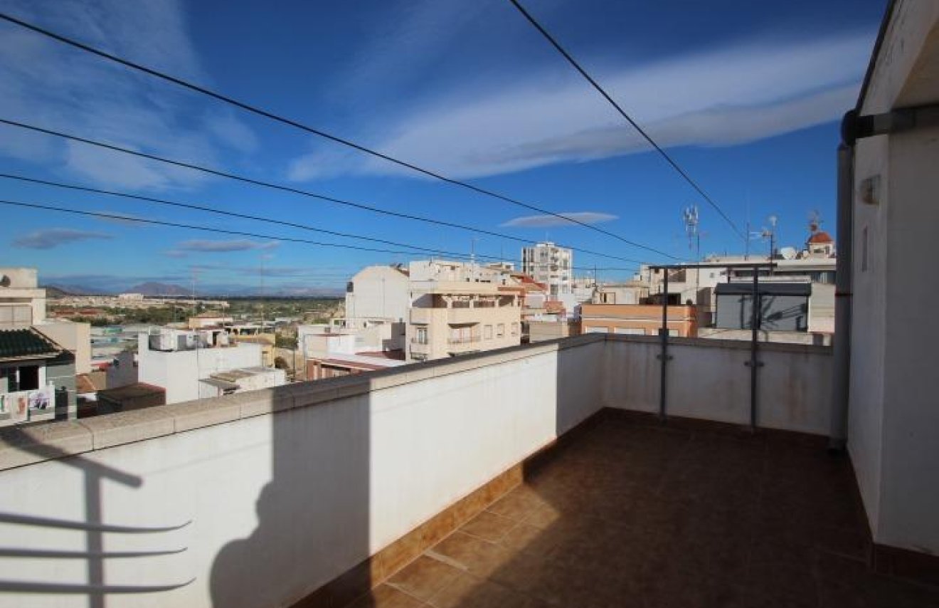 Alquiler a largo plazo - Apartamento - Guardamar del Segura - Pueblo