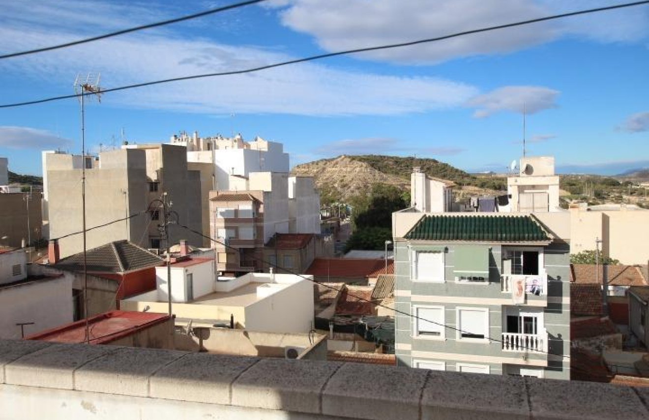 Alquiler a largo plazo - Apartamento - Guardamar del Segura - Pueblo