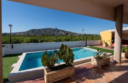 Revente - Chalet - Orihuela - Orihuela Ciudad