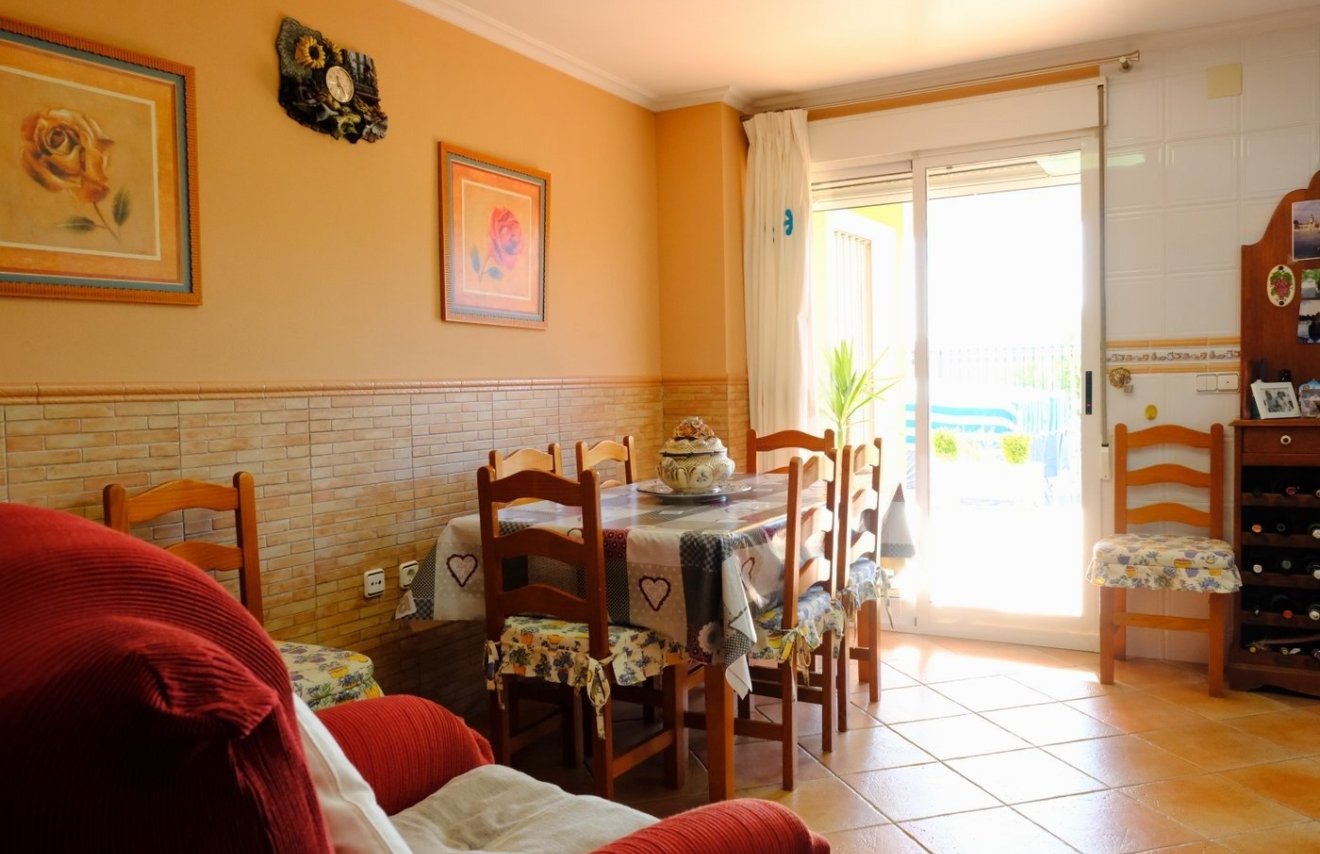 Revente - Chalet - Orihuela - Orihuela Ciudad