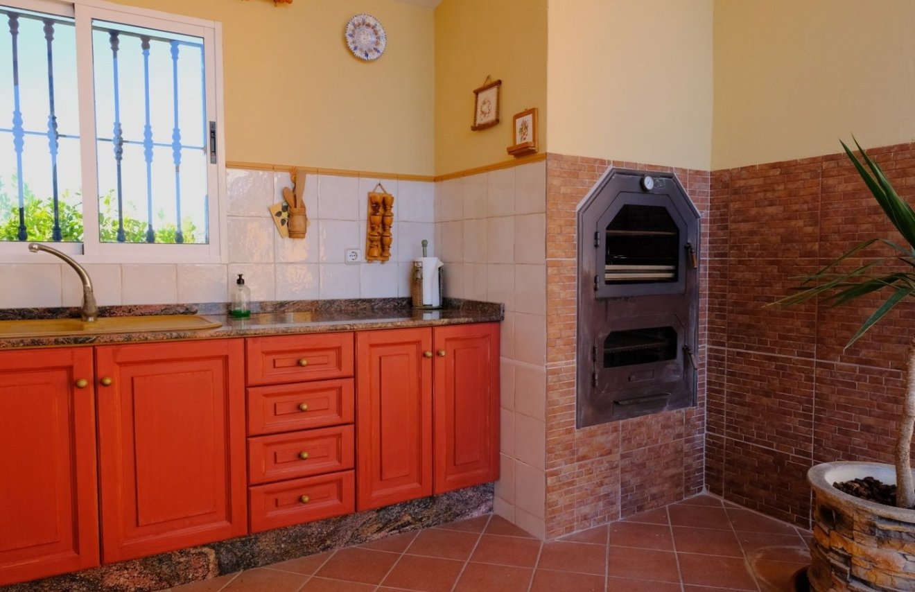 Revente - Chalet - Orihuela - Orihuela Ciudad