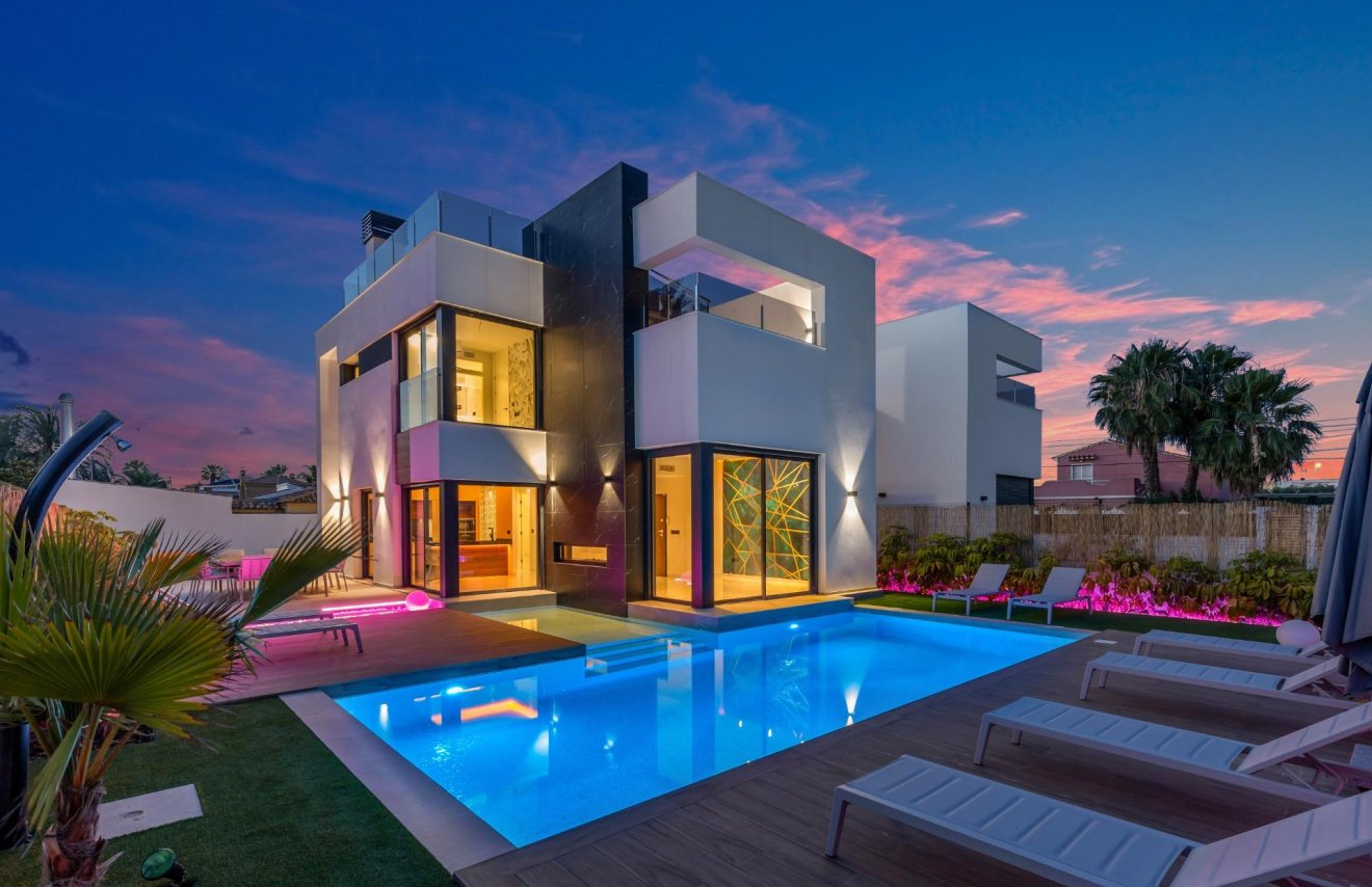 Reventa - Villa - Torrevieja - Torreta florida