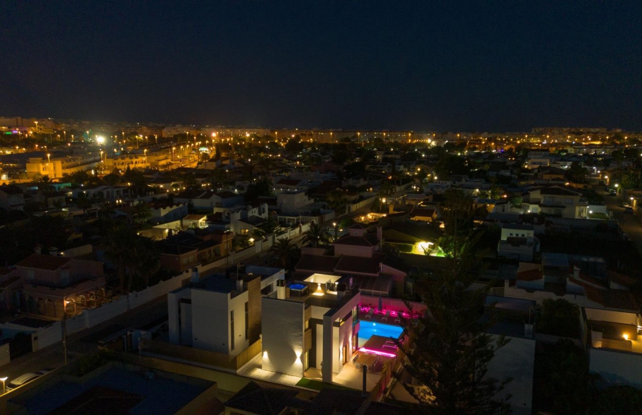 Reventa - Villa - Torrevieja - Torreta florida