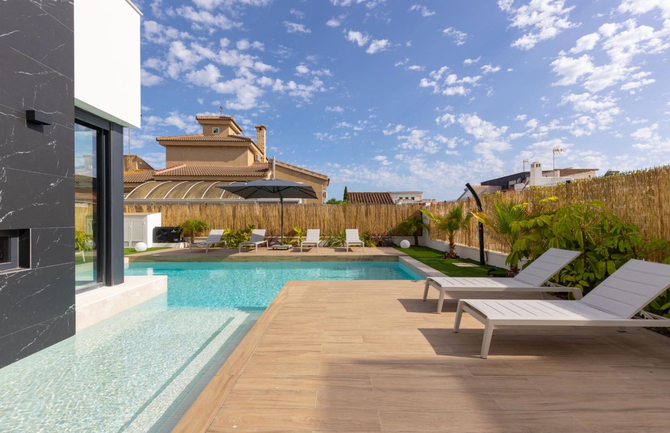 Reventa - Villa - Torrevieja - Torreta florida