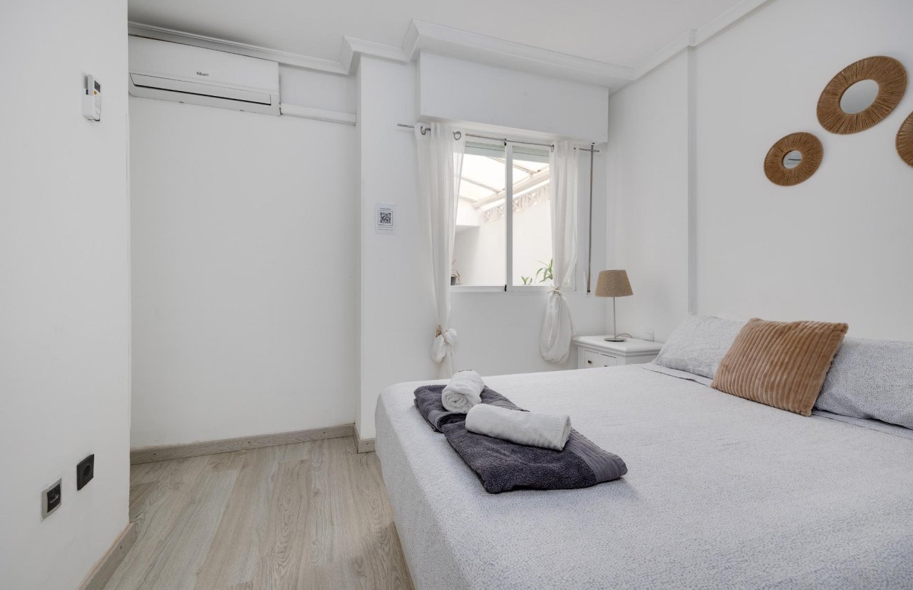 Reventa - Apartamento - Torrevieja - Playa de los Locos