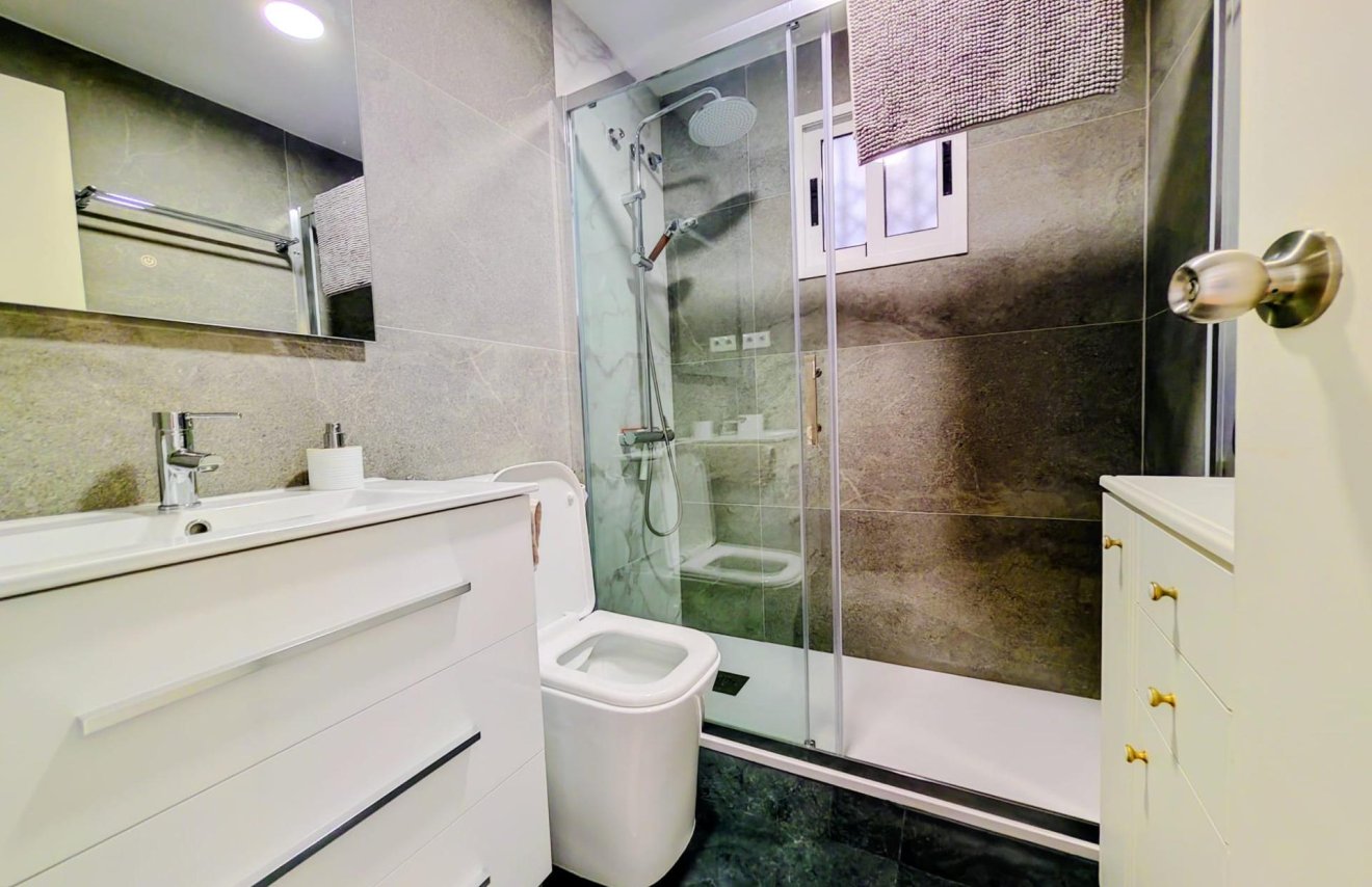 Reventa - Chalet - Orihuela Costa - La Florida