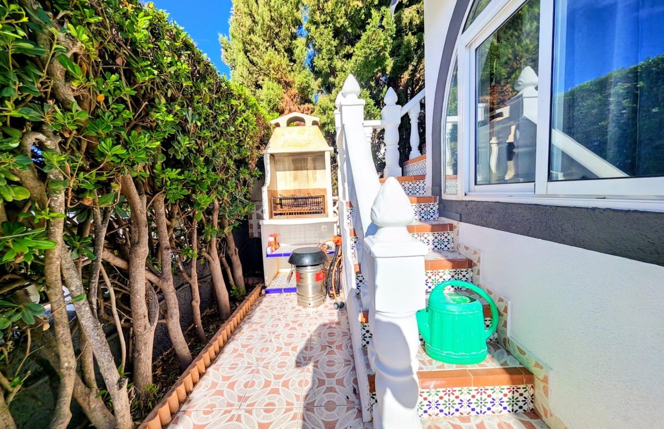 Reventa - Chalet - Orihuela Costa - La Florida