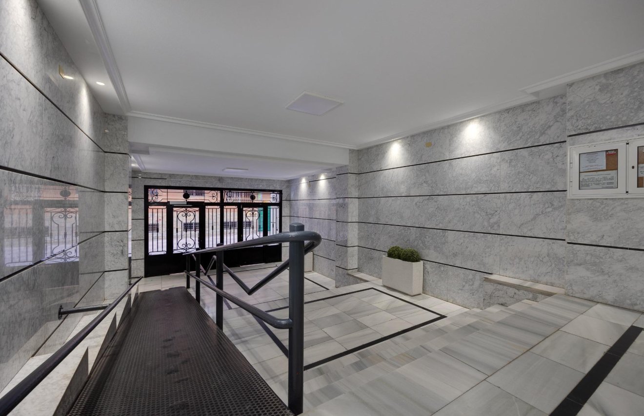 Revente - Apartamento - Torrevieja - Acequion