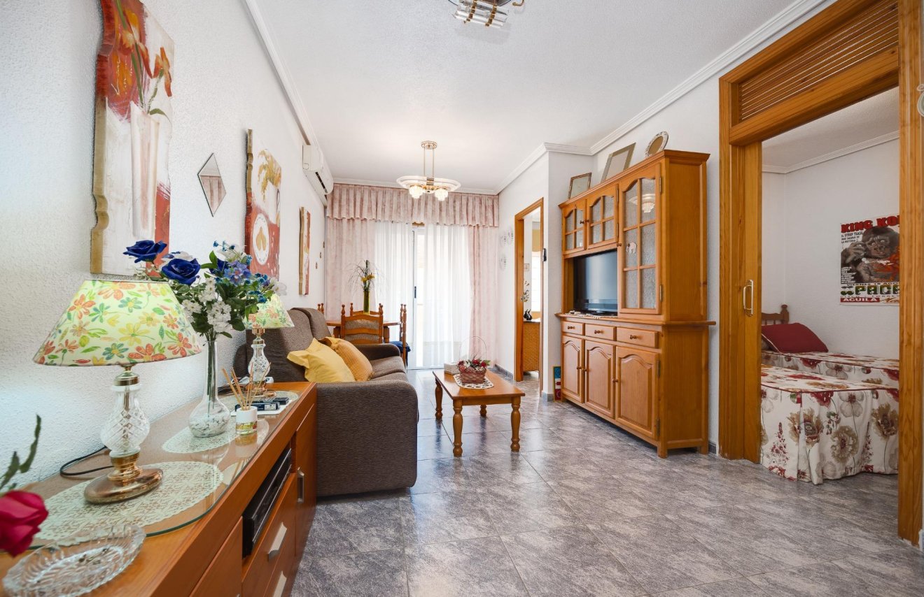 Reventa - Apartamento - Torrevieja - Playa del Cura