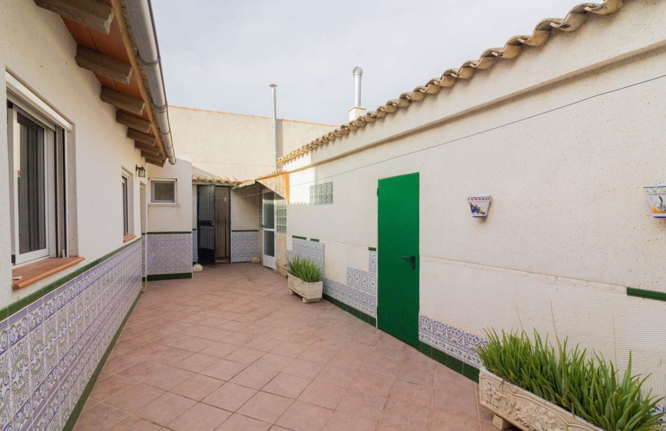 Reventa - Chalet - Redován - BARRIO LOS BENITOS